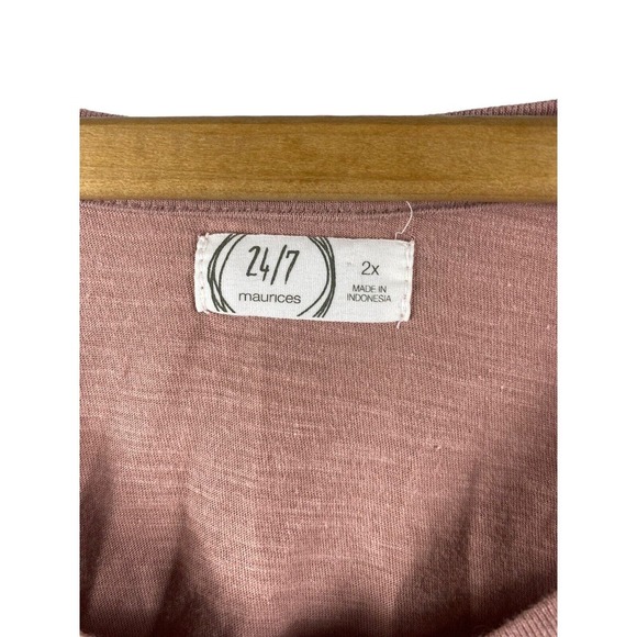 Maurices 2 2X Knit Top Shirt Mauve Light Purple Pink Eyelet Cut Out Sleeves 24/7 - Picture 4 of 6